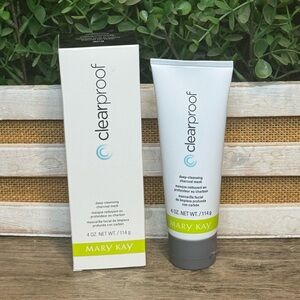 Mary Kay Clearproof Deep-Cleansing Charcoal Mask - White and Green